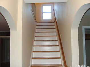 116 Landing Rd S, Rochester, NY 14610