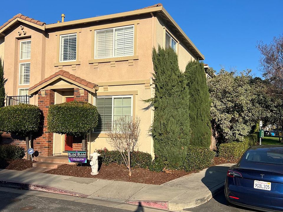 1st image of 2131 Kingsbury Cir