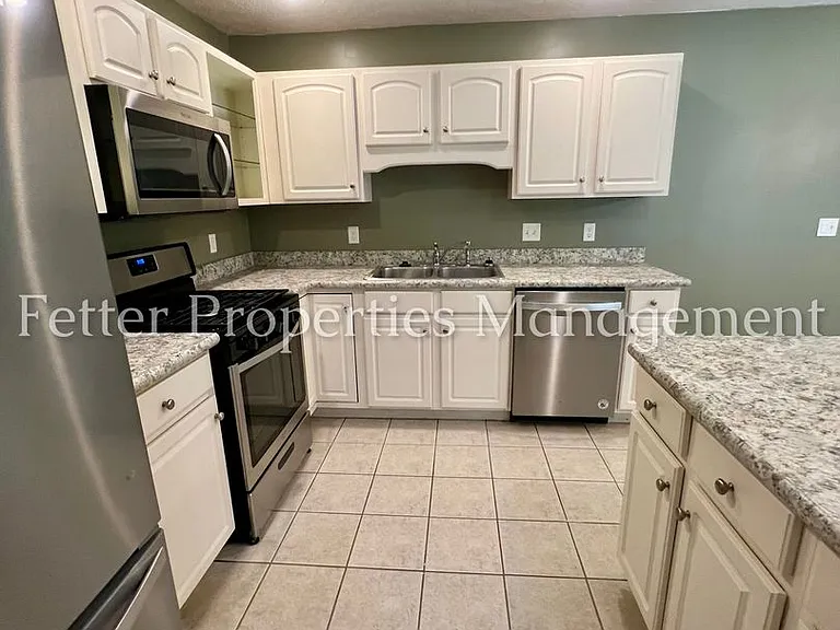 4595 Miranda Dr — Photo 7