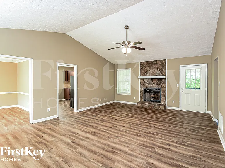 1170 Kennesaw Springs Dr NW — Photo 2