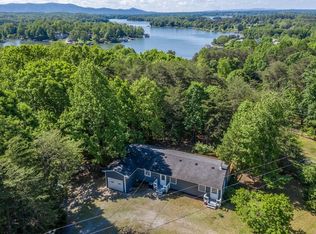 201 Cove Point Trl, Moneta, VA 24121