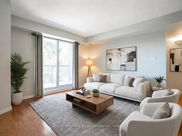 3499 Upper Middle Rd #214, Burlington, ON L7M 4M7