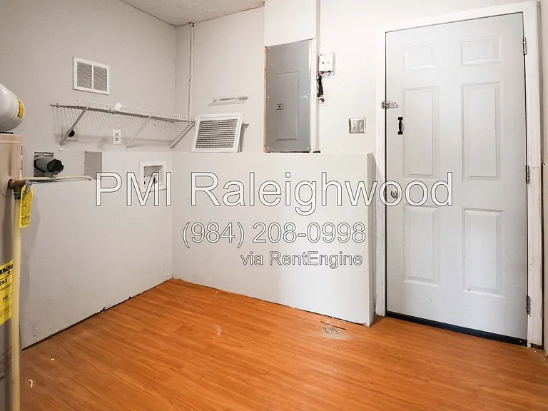 1709 Calypso Ct — Photo 26