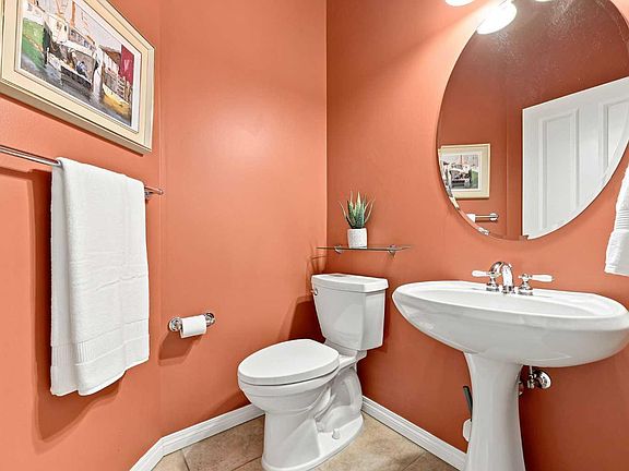 4th image of 56 Wentworth Lndg SW