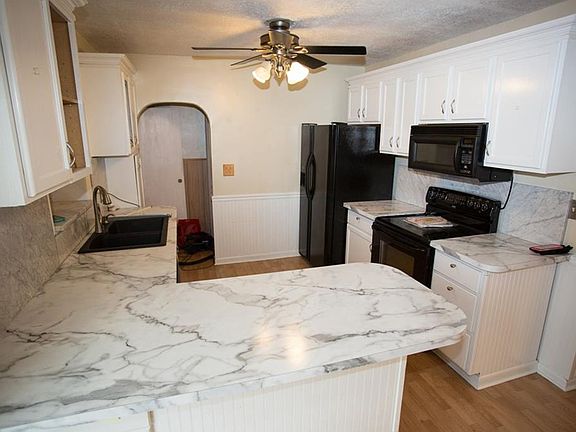 3rd image of 6640 Madison Ave