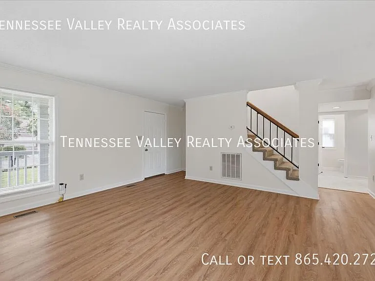 1277 Halifax Rd — Photo 6