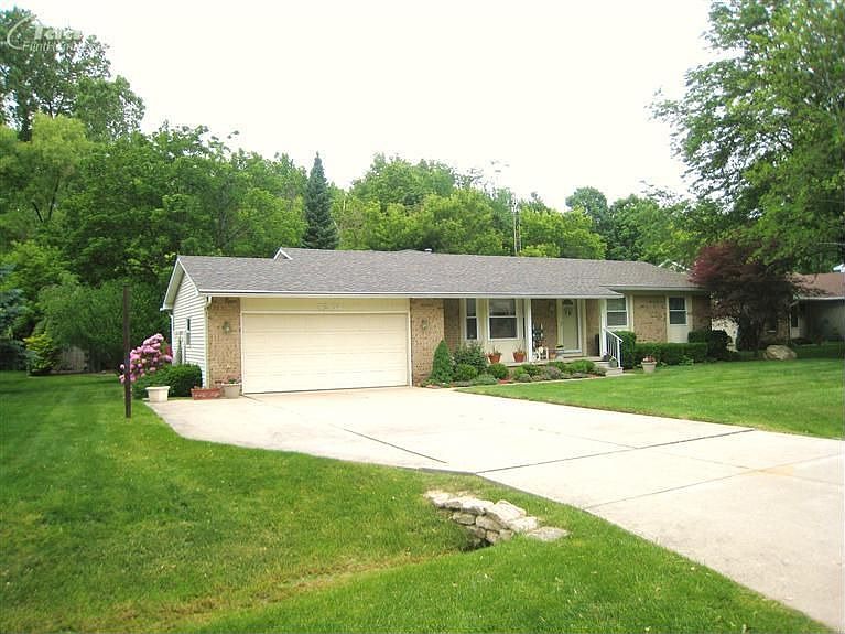 1st image of 5204 Birchcrest Dr