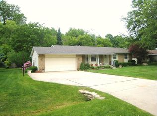 5204 Birchcrest Dr, Swartz Creek, MI 48473
