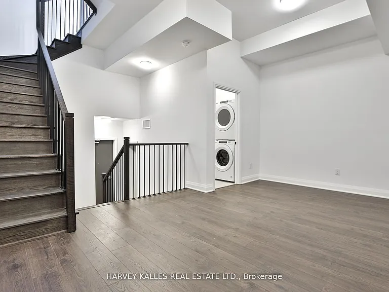 204 Atkinson Ave — Photo 16