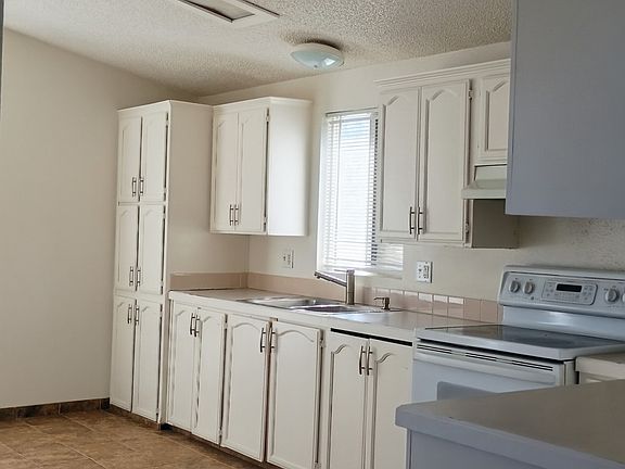 2nd image of 2437 Roberts Rd