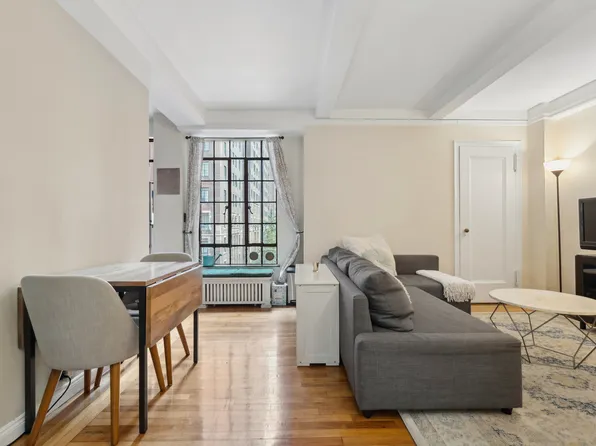 333 East 43rd Street image 1 of 12