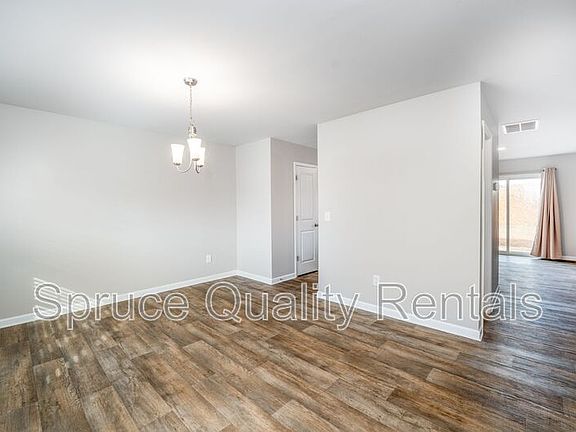 5th image of 117 Saddlehorse Ln