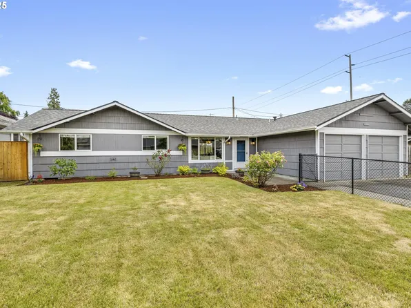 23528 SE Oak St, Gresham, OR 97030