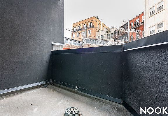 4th image of 887 Lexington Ave #2L