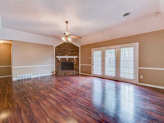 5th image of 4053 Cedar Trace Cv