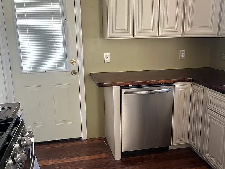 624 Springfield St — Photo 10