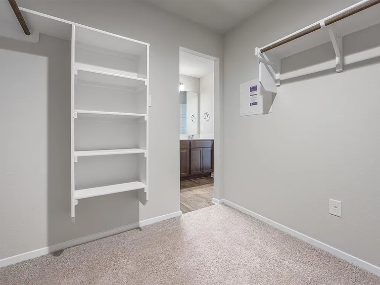 187 Haywood Mnr — Photo 14