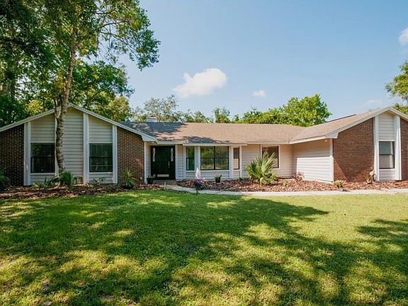2nd image of 684 Keeneland Pike