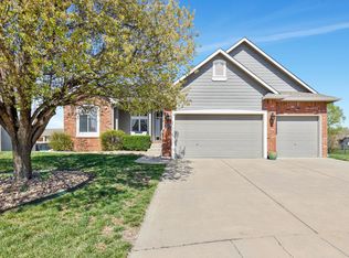 712 E Woodstone Ct, Andover, KS 67002