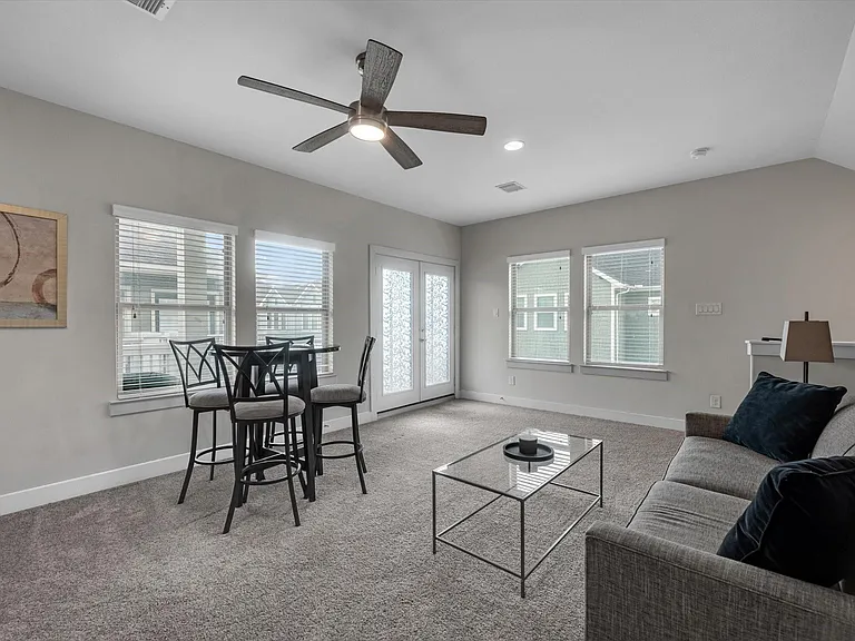 1512 Dyer Lake Ln — Photo 22