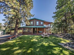 2045 Colestin Rd, Ashland, OR 97520