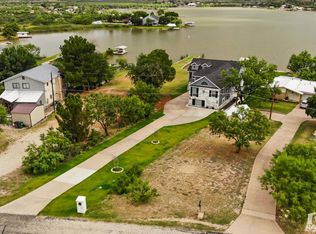 2850 Red Bluff Cir, San Angelo, TX 76904