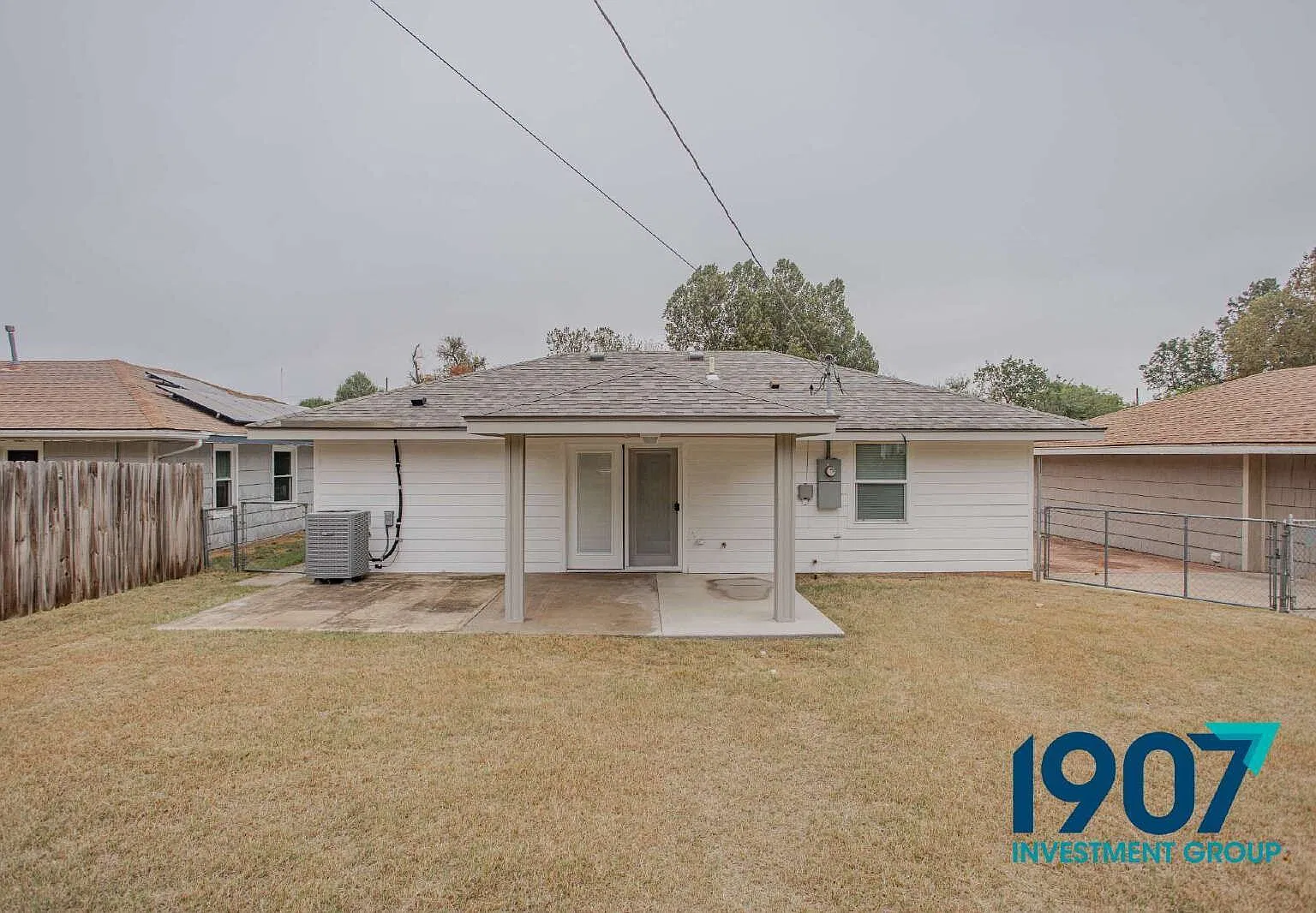 3 bed, 2.0 bath, 758 sqft, $1,400 — Photo 4