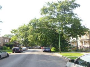 952 N Waller Ave, Chicago, IL 60651