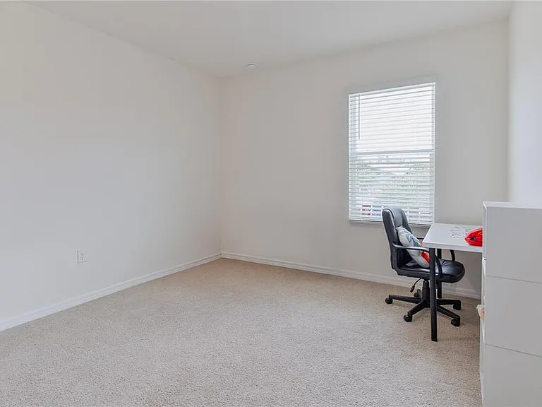 3266 Eastgrove Ter — Photo 11
