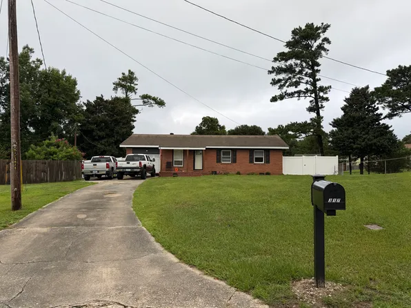 317 Sterling Ct, Jacksonville, NC 28546