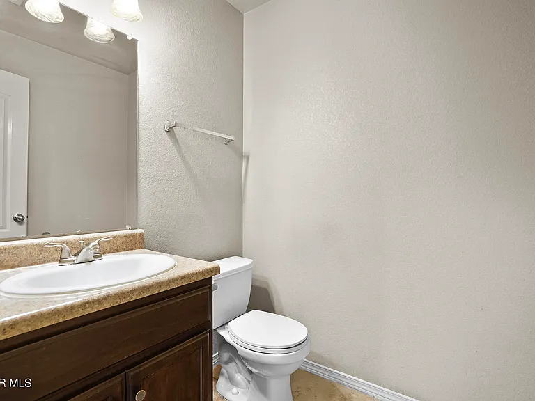 3261 Garden Point Dr — Photo 16