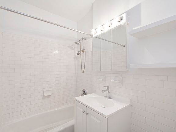 3rd image of 180 7th Ave APT 2B