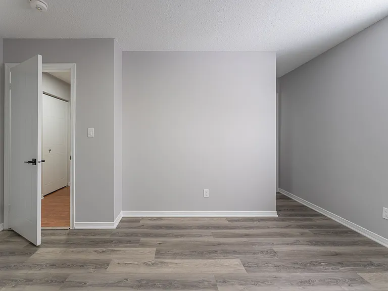 312 Waterloo Dr #1 — Photo 23