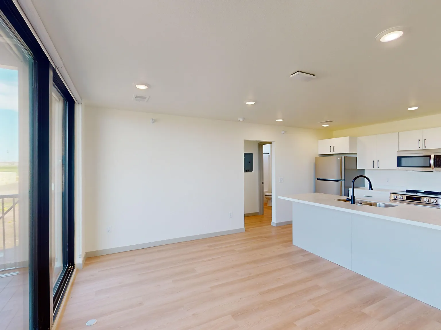 1 bed, 595 sqft, $830 — Photo 3