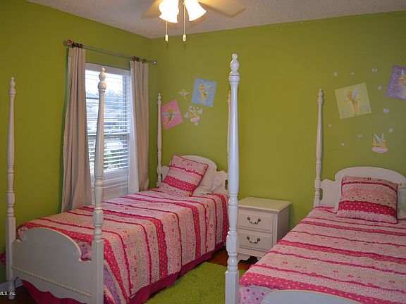 5th image of 14204 Crestwick Drive W