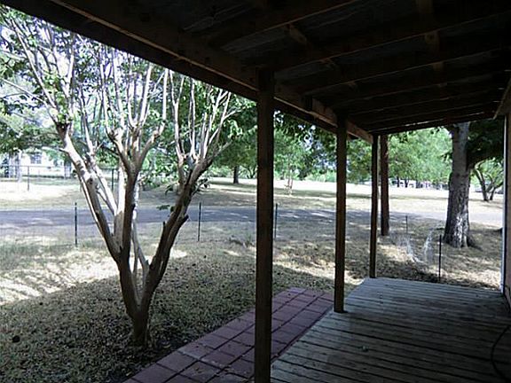 2nd image of 8581 Lakeshore Dr