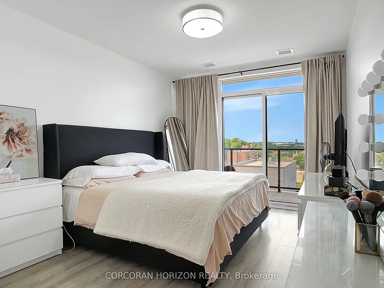 50 Grand Ave S #807 — Photo 19