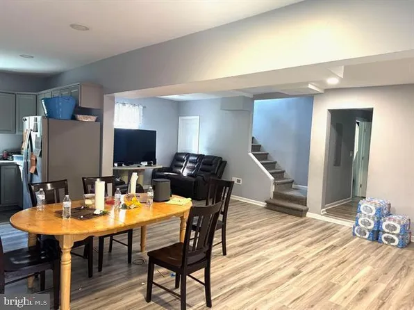 13 Hall St, Newport, NJ 08345