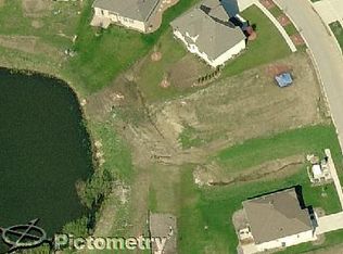 108 Creekside Dr, Elwood, IL 60421