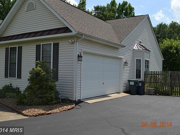 2nd image of 11700 Fillmore Ln