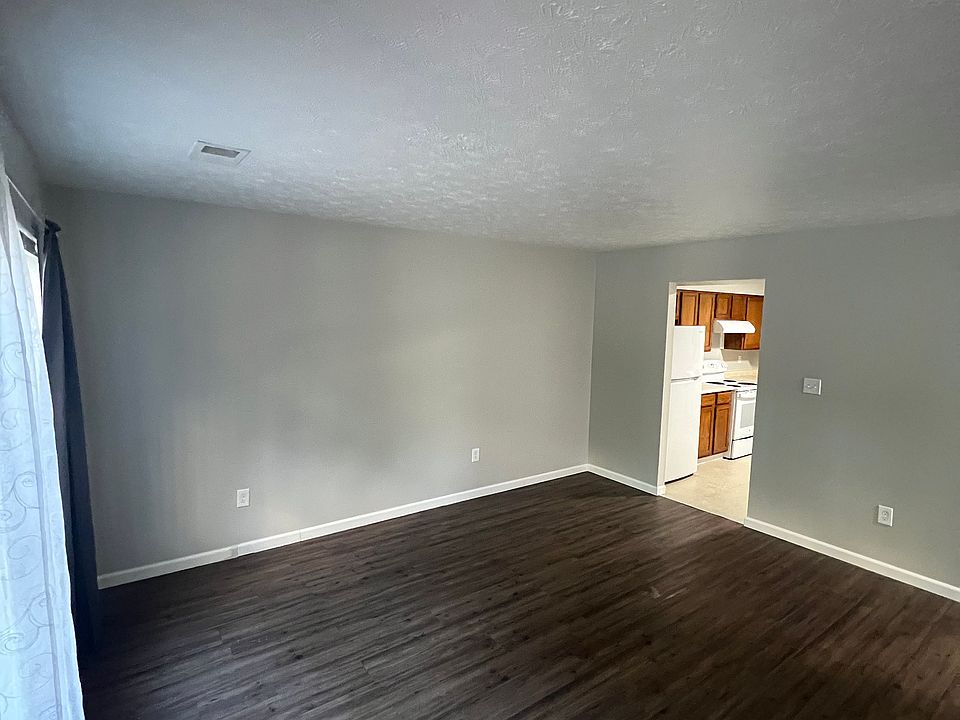 1st image of 265 Autumn Way APT C