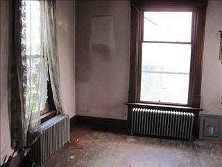 5th image of 514 W North St