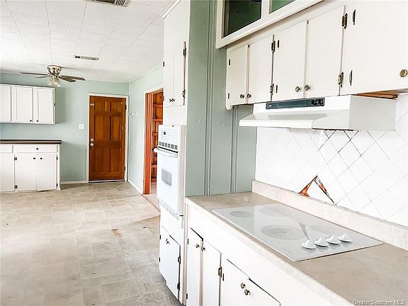 5th image of 912 Shady Ln