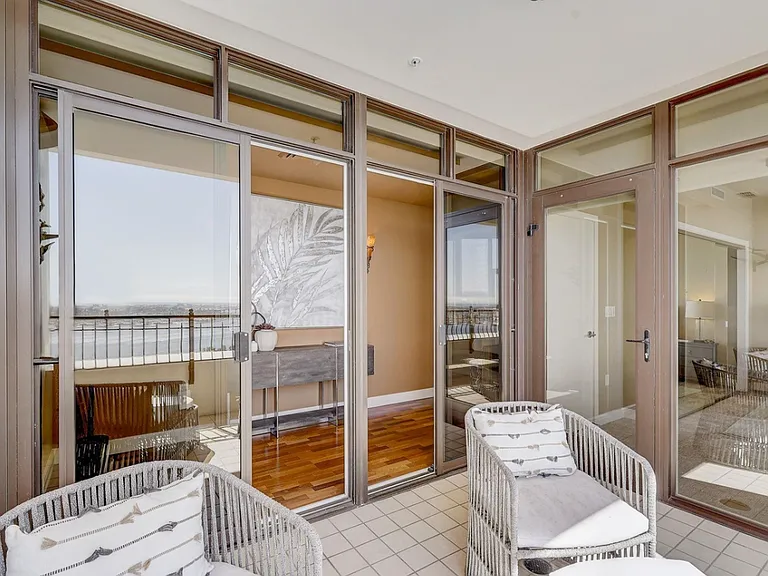 700 W Harbor Dr W #2902 — Photo 52