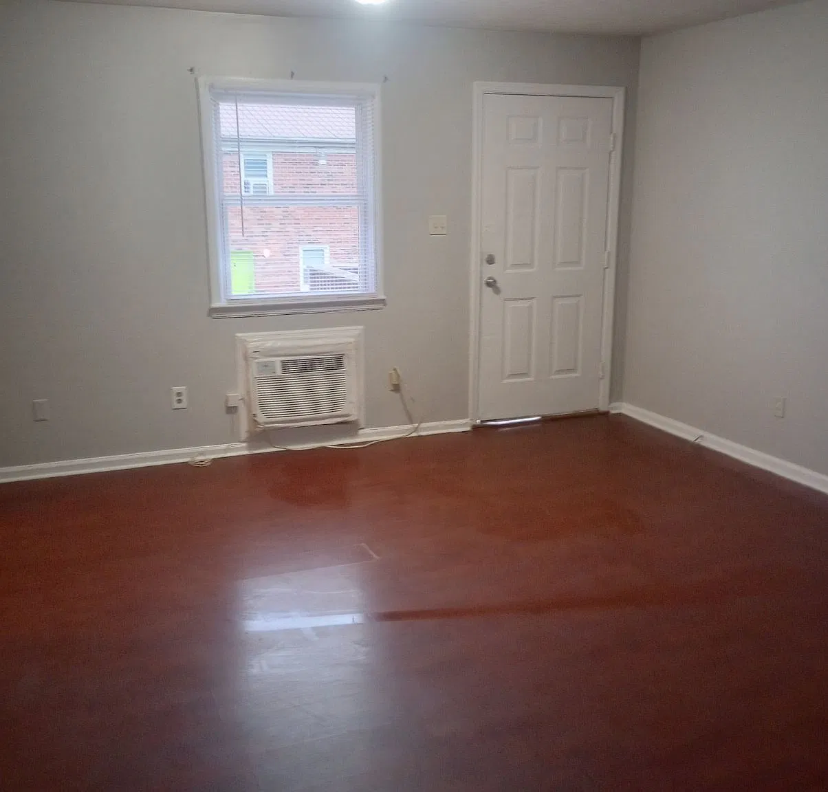 2 bed, 800 sqft, $800 — Photo 3