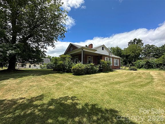 2nd image of 502 Connelly Springs Rd SW