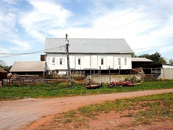 Barn