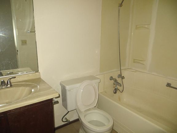 4th image of 2881 Sagemill Way