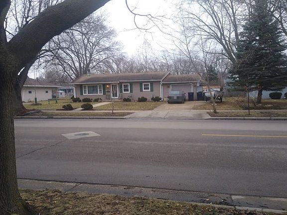 2nd image of 1230 N Randall Ave