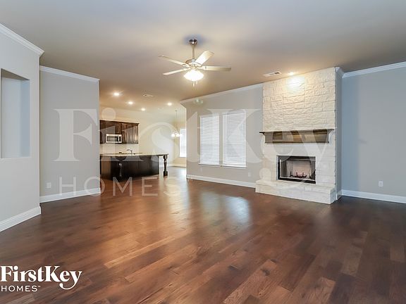 4th image of 141 Constitution Dr
